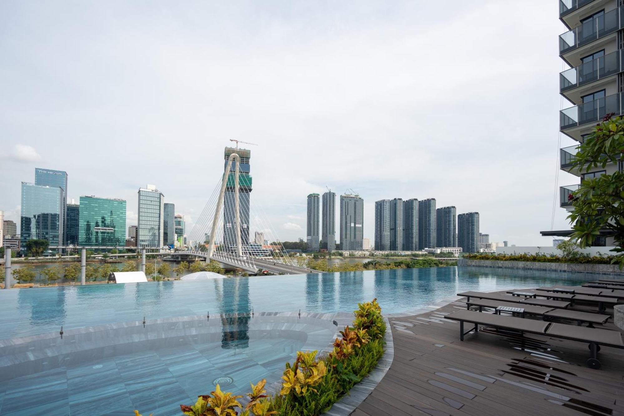 Metropole Thu Thiem Apartment Ho Chi Minh City Bagian luar foto