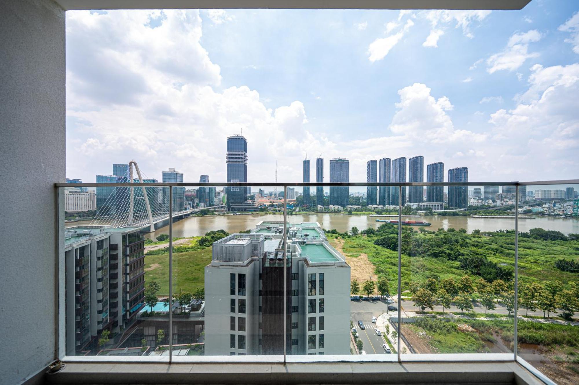 Metropole Thu Thiem Apartment Ho Chi Minh City Bagian luar foto